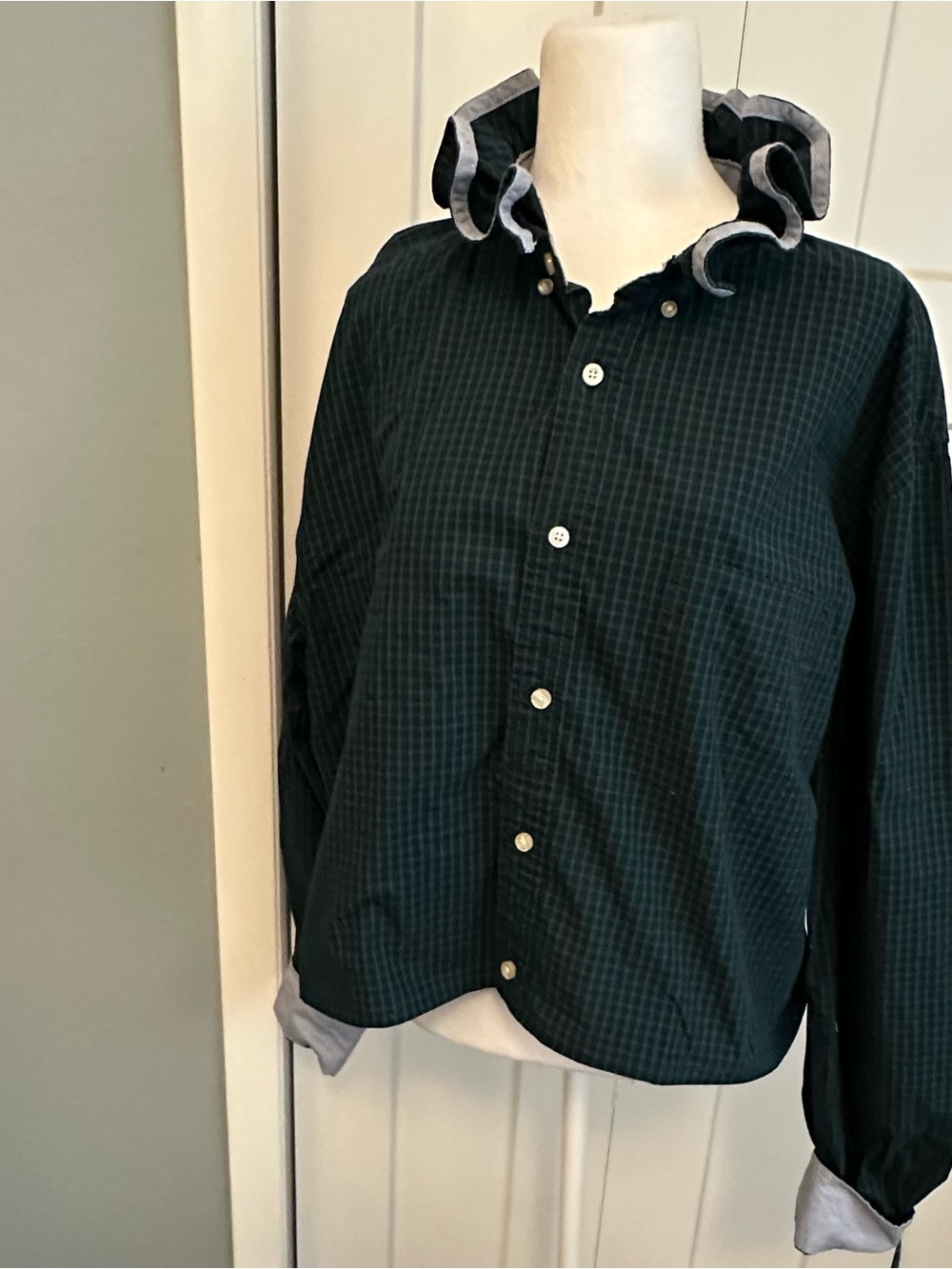 Women - Upcycled (reworked) men’s shirt with ruffled collar